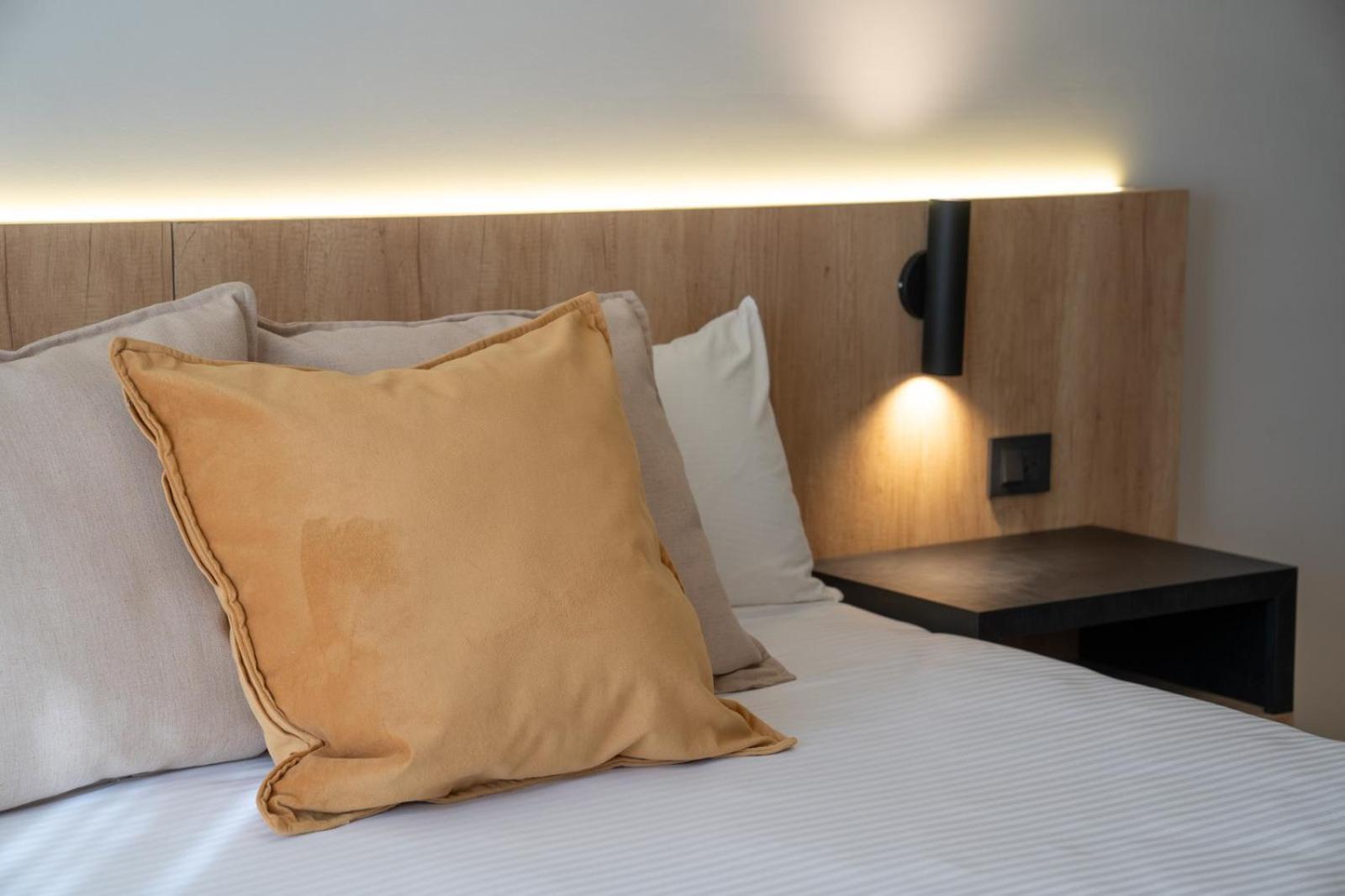 Urbana Suites Mendoza Eksteriør billede